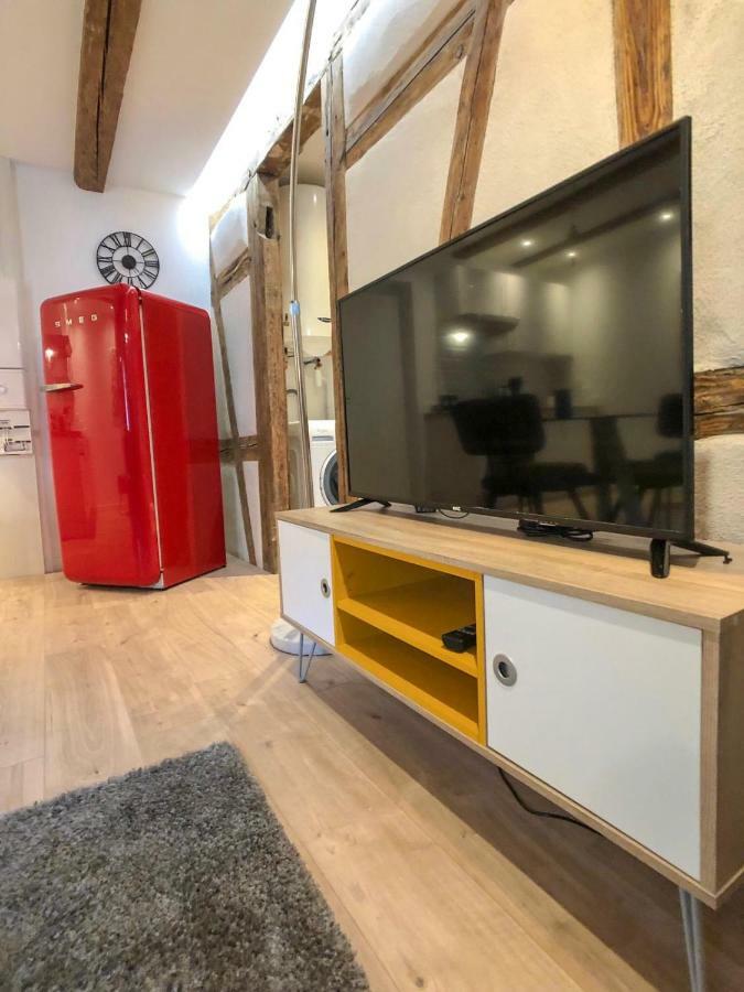 Beauty & The Beast - Old Town Cosy Apartments Colmar Exteriör bild